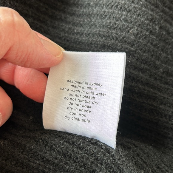 Cardigan - Picture 4 of 5